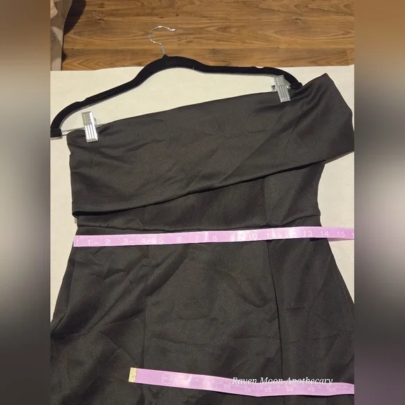 Elegant Black Women's Dress - Picture 8 of 12